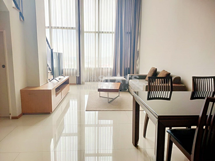 Large duplex 1 bedroom condo for rent in Phromphong area, photo 8