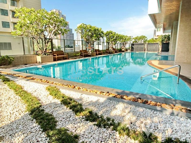 Large 1 bedroom condo for rent in Phromphong, photo 7