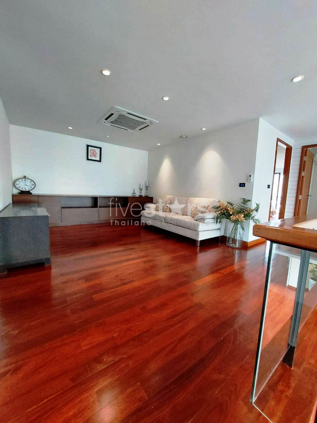 Appartement en duplex de 3 chambres à louer à proximité de la station Phrom Phong BTS, photo 5