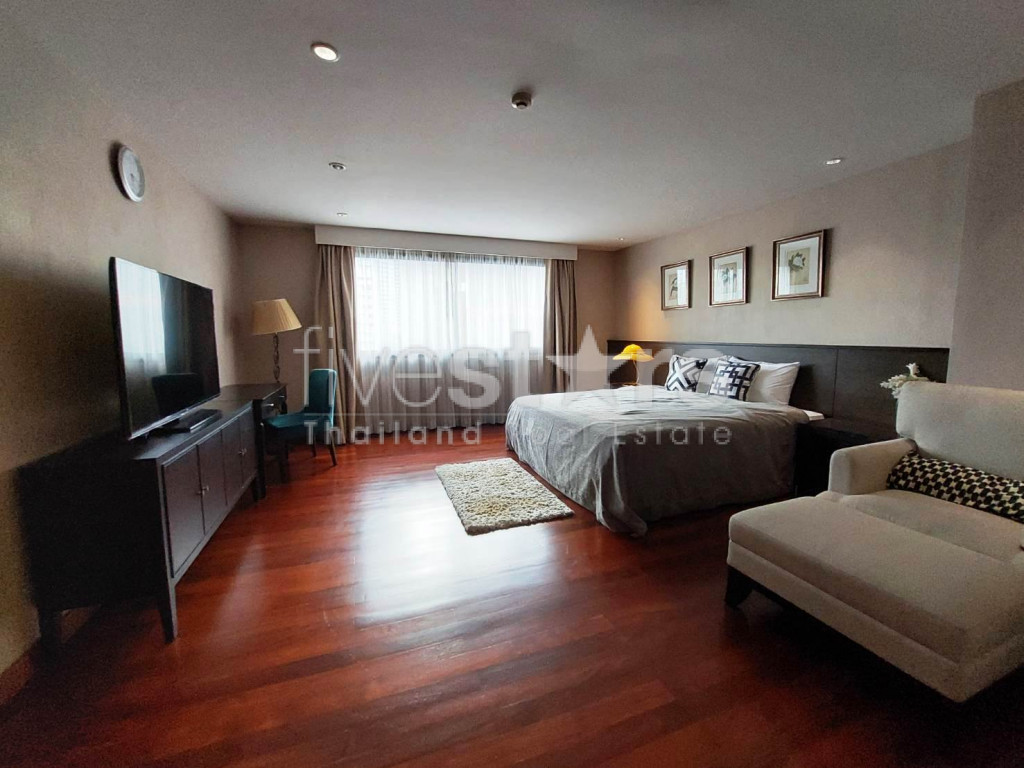 Appartement en duplex de 3 chambres à louer à proximité de la station Phrom Phong BTS, photo 9