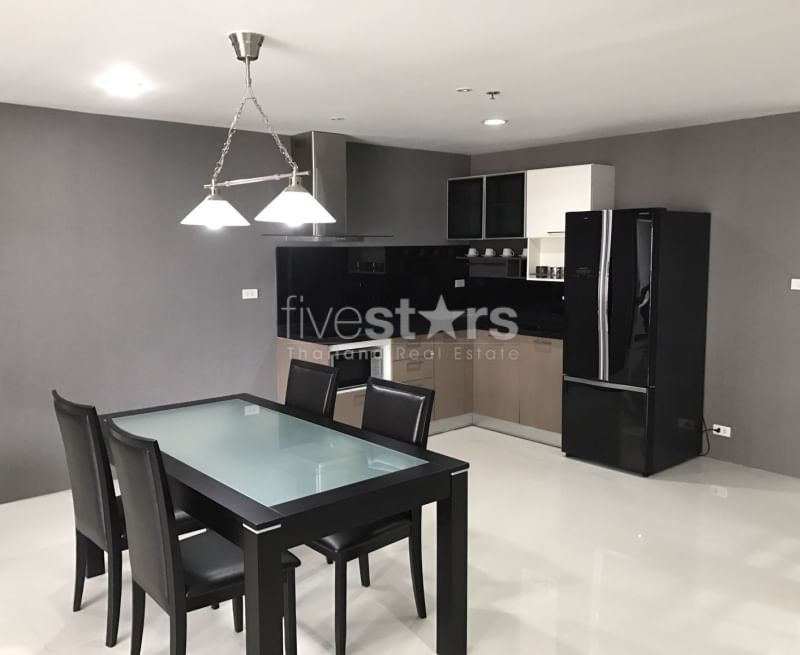 Condo de 3 chambres à louer sur Phrom Phong, photo 2