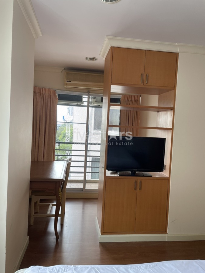 Condo 2 bedrooms for rent near BTS Phromphong, photo 4