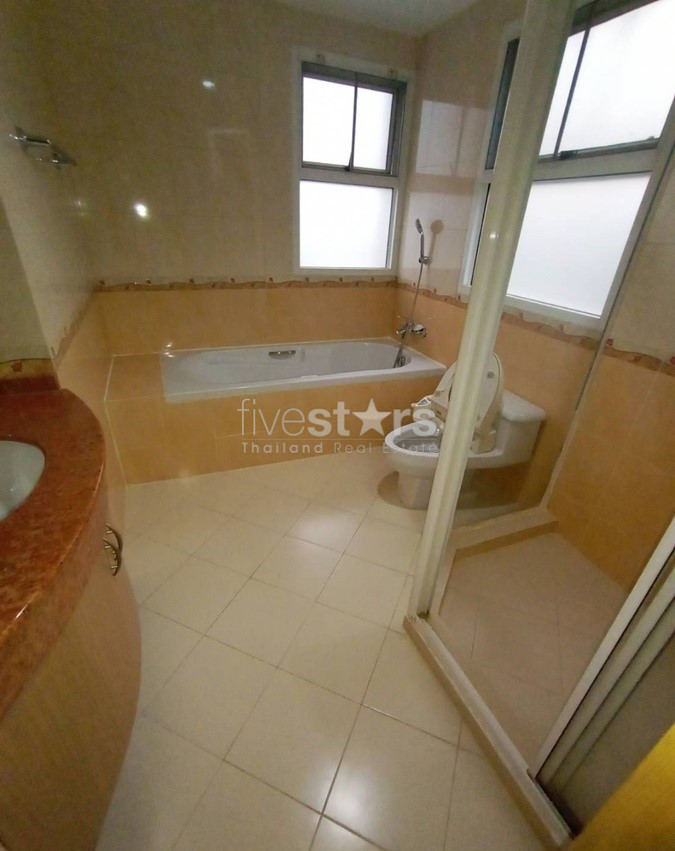 Large 2 bedrooms apartment for rent in Thonglor area, photo 10
