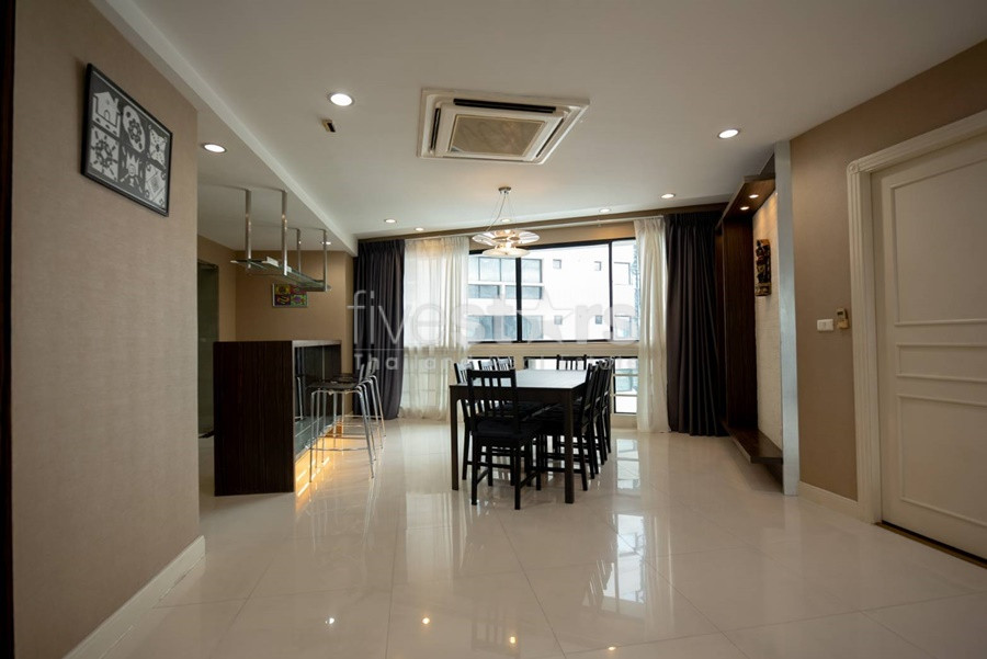 Appartement de 3 chambres acceptant les animaux domestiques à louer sur Phrom Phong, photo 3