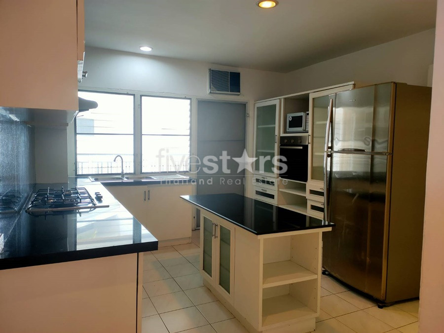 3 bedrooms pet friendly apartment for rent near BTS Phromphong, photo 3