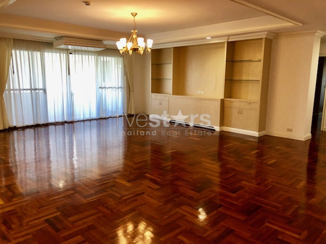 Pet friendly apartment 4 bedroom for rent near BTS Phrom Phong, photo 3