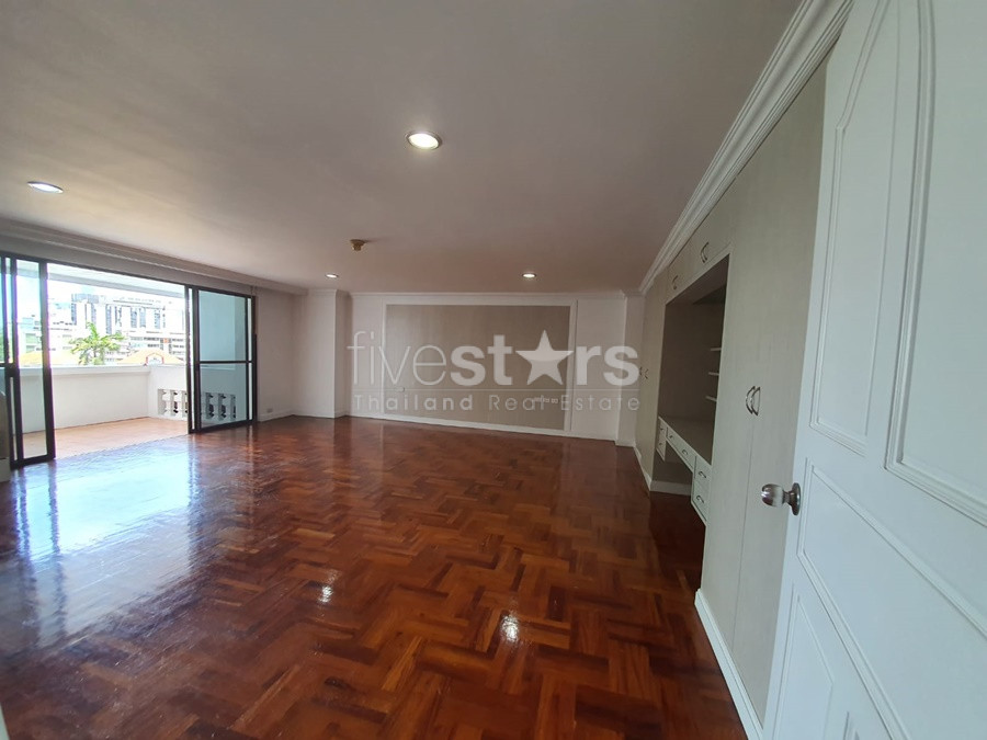 Pet friendly apartment 4 bedroom for rent near BTS Phrom Phong, photo 7