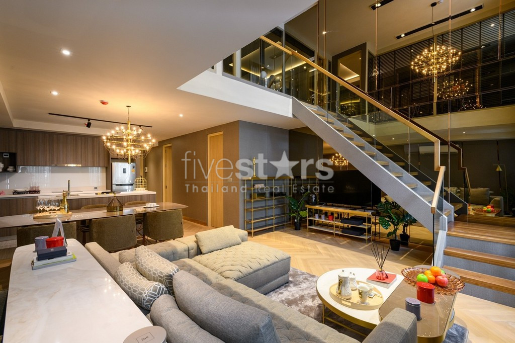 Duplex neuf de 2 chambres à vendre quartier Thonglor