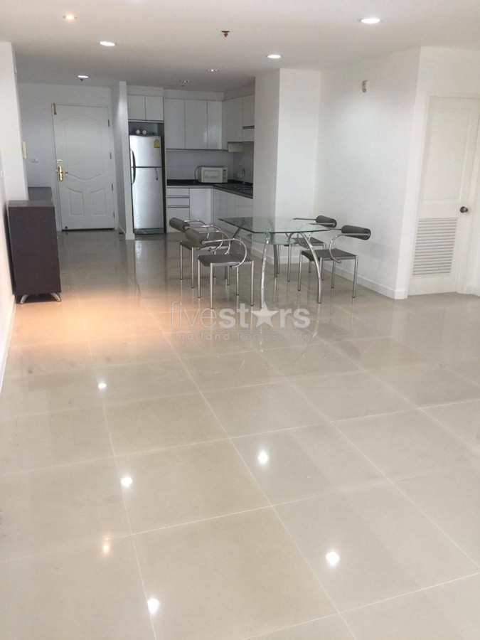 For rent condo large 2 bedrooms near BTS Phromphong, photo 3