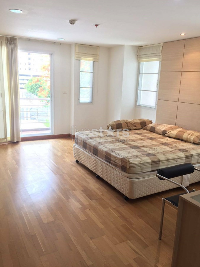 For rent condo large 2 bedrooms near BTS Phromphong, photo 6
