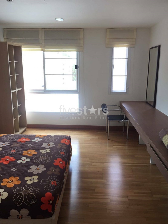 For rent condo large 2 bedrooms near BTS Phromphong, photo 5