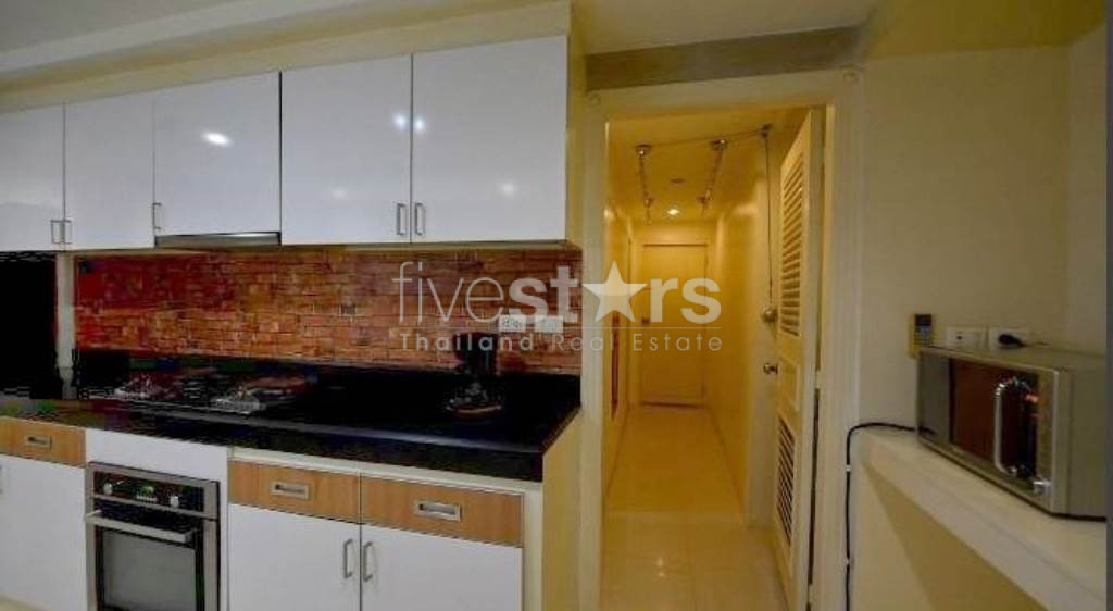 Vistas de 3 dormitorios en condominio de 3 lados en venta en Phrom Phong, photo 14