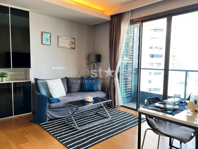 Condo 2 chambres à louer sur Phrom Phong