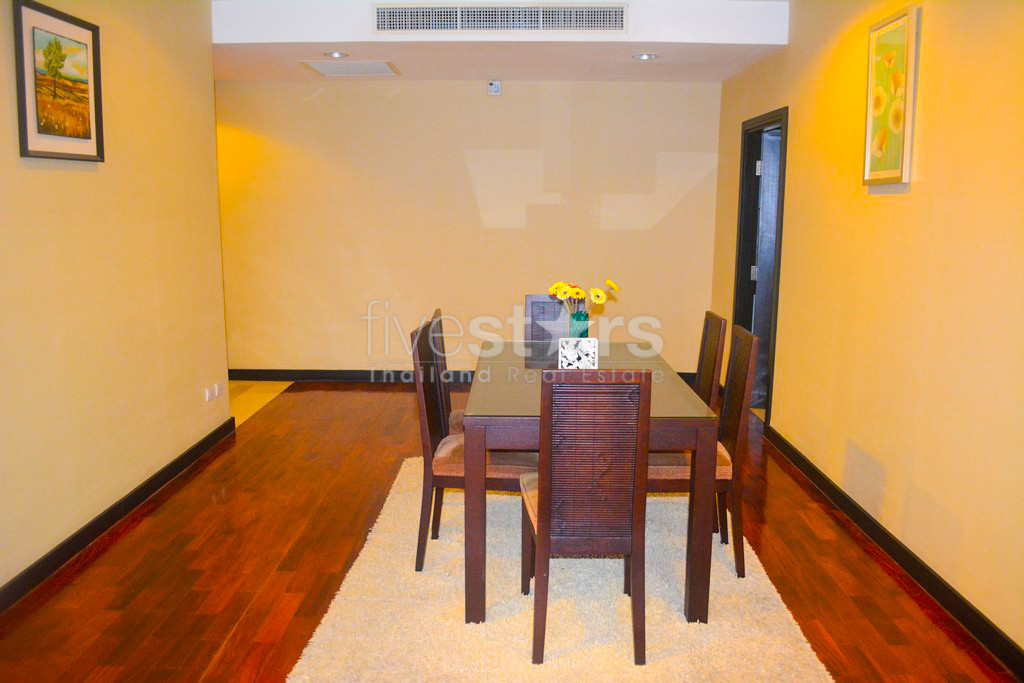 Appartement 2 chambres spacieux à vendre quartier Phromphong, photo 5