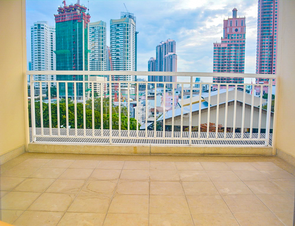 Appartement 2 chambres spacieux à vendre quartier Phromphong, photo 6