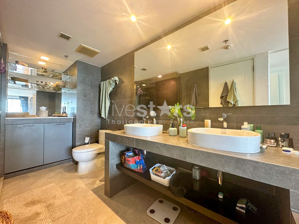 Appartement 2 chambres moderne à vendre sur Sukhumvit 31, photo 14