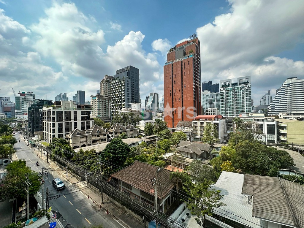 Appartement 2 chambres moderne à vendre sur Sukhumvit 31