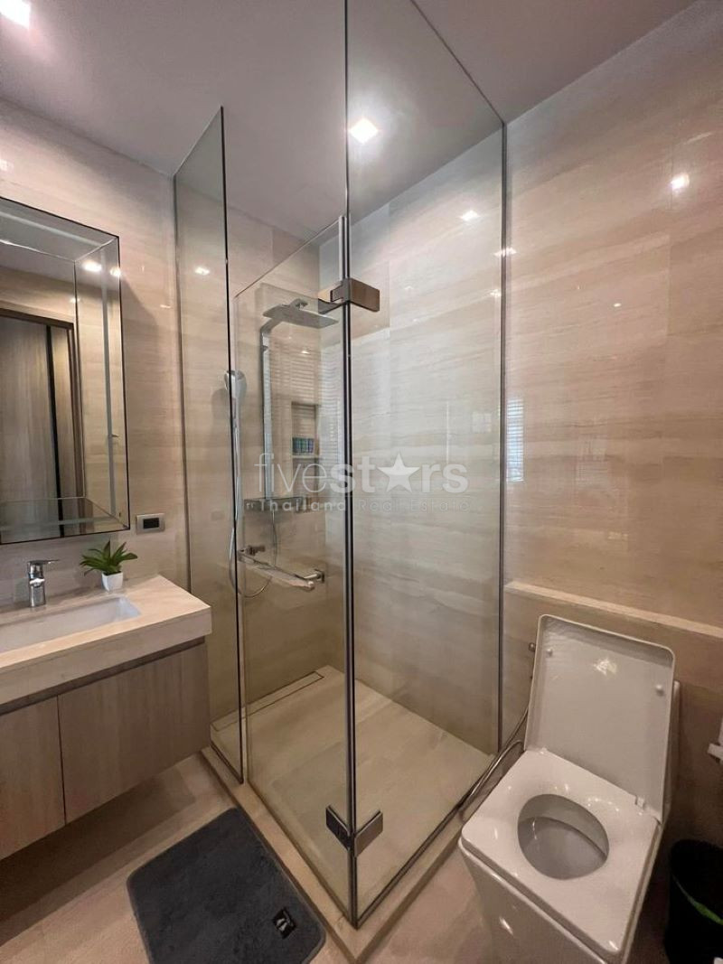 2 Chambres à vendre sur Phrompong, photo 12