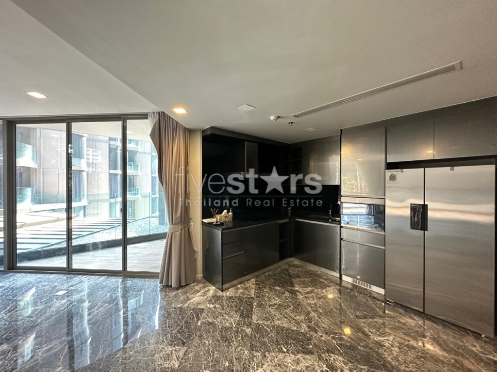 Appartement de 3 chambres à vendre près de la station Phrom Phong BTS, photo 2