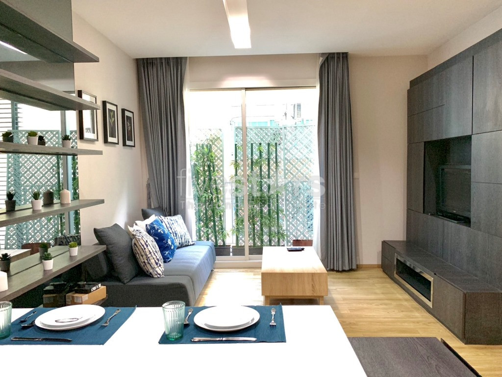 Condo 1 chambre à louer proche de la station BTS Thonglor