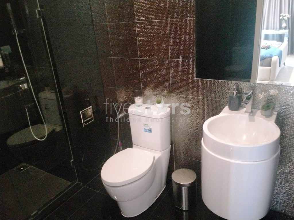 Condo 2 chambres à vendre près de la station BTS Thonglor, photo 17