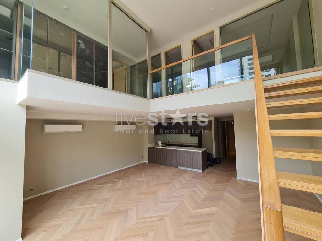 Duplex de 3 chambres moderne à vendre quartier Thonglor, photo 3