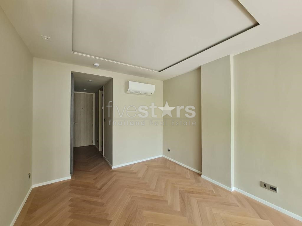 Duplex de 3 chambres moderne à vendre quartier Thonglor, photo 8