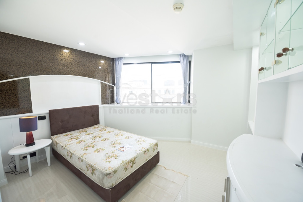 Condo de 3 chambres acceptant les animaux à vendre à Phrom Phong, photo 5