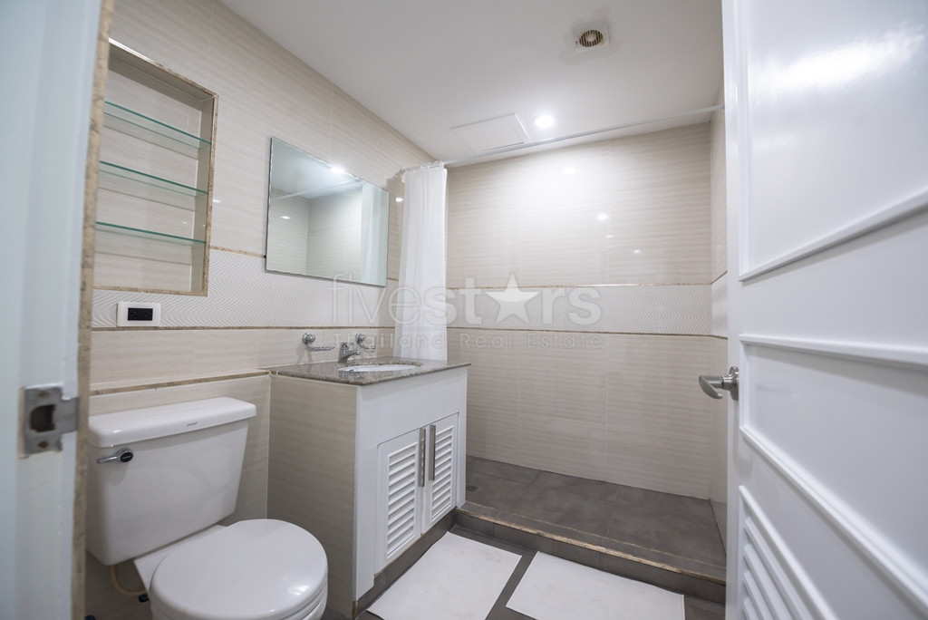 Condo de 3 chambres acceptant les animaux à vendre à Phrom Phong, photo 14