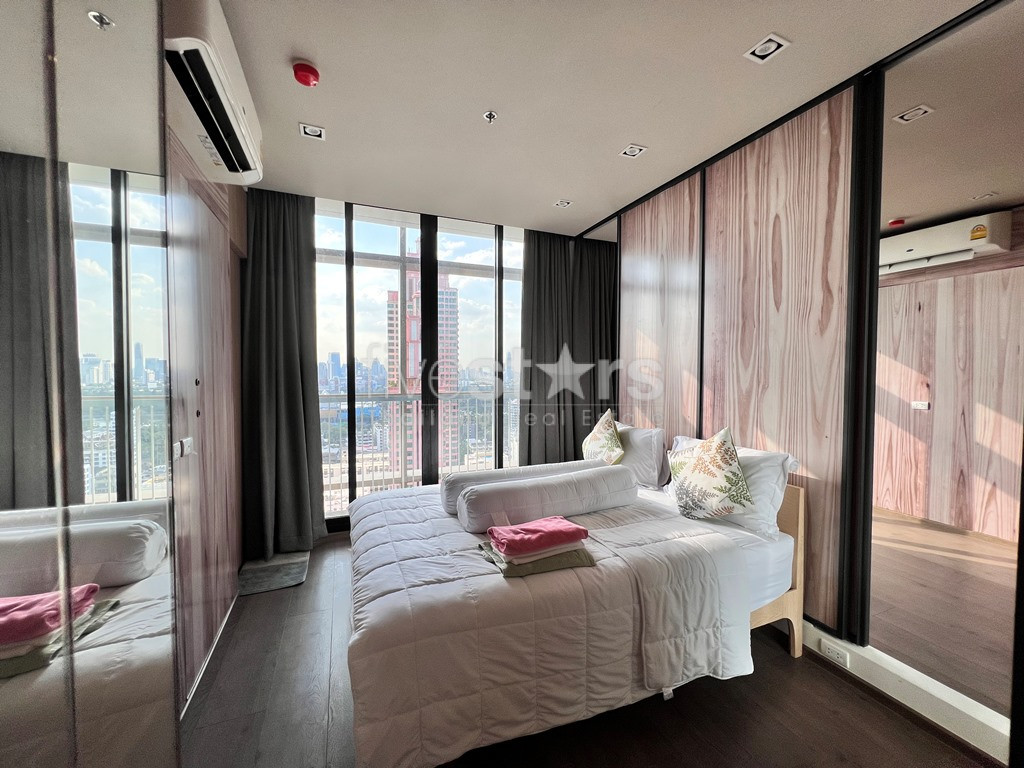 Condo de 2 chambres à vendre sur Phrom Phong, photo 3