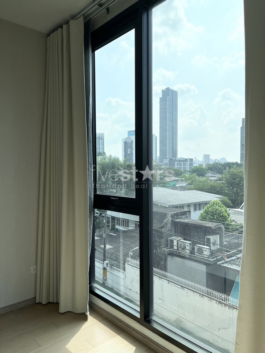 Condo 1 chambre de faible hauteur à louer sur Thonglor, photo 6