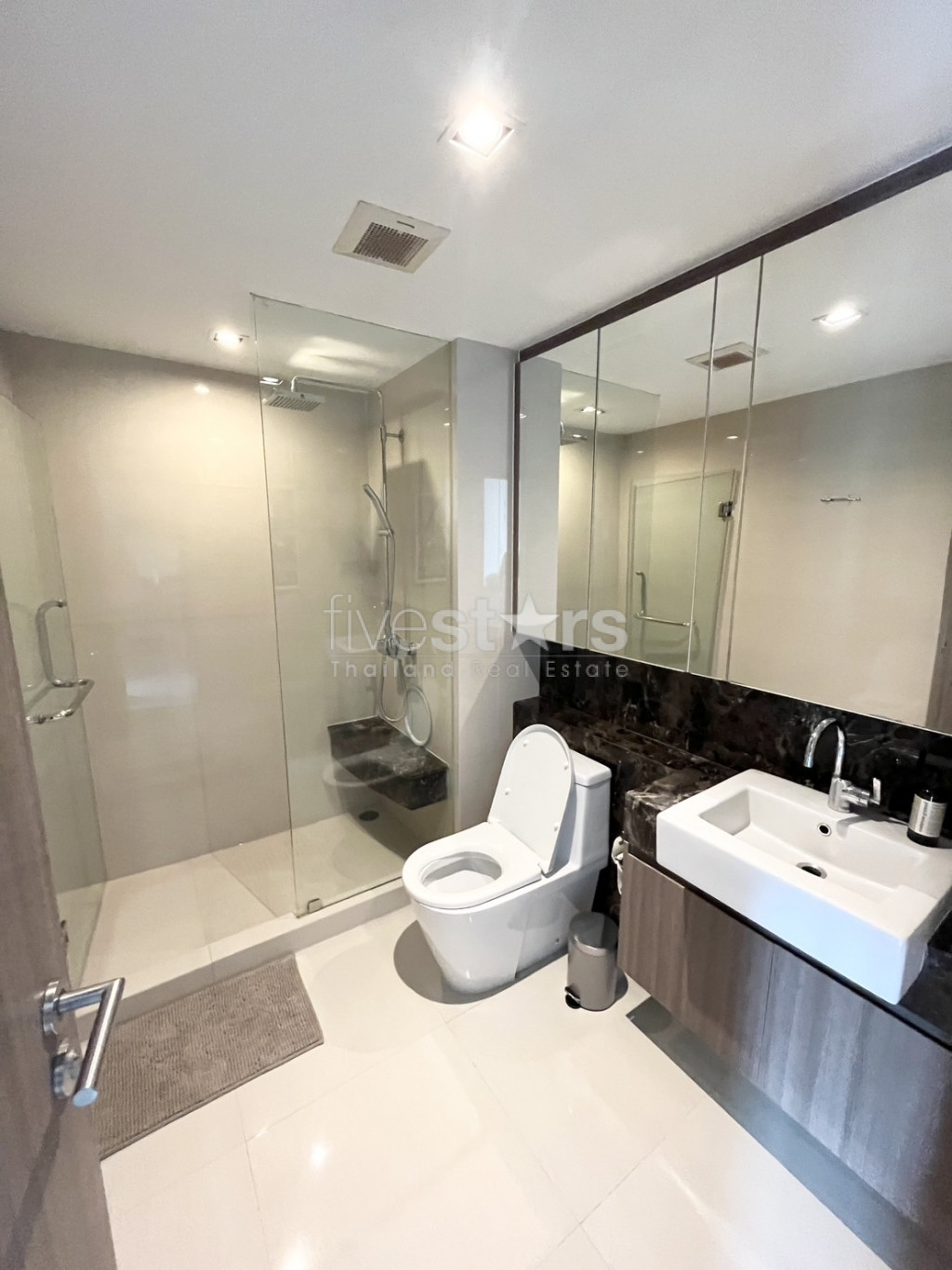 Condo 1 chambre de faible hauteur à louer sur Thonglor, photo 13