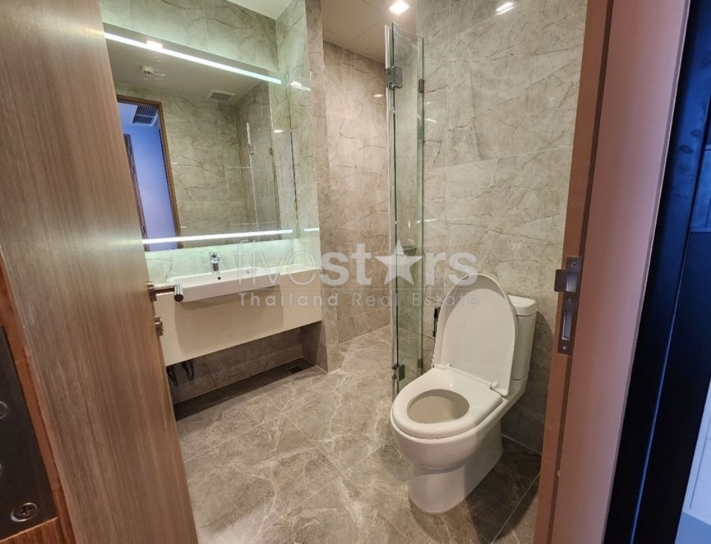 Condo neuf de 1 chambre à louer sur Asoke à Phrom Phong, photo 10