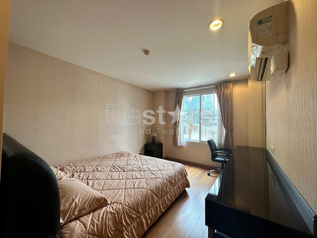 Appartement de 2 chambres spacieux à vendre quartier Phromphong, photo 11
