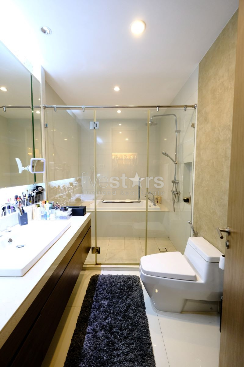 Duplex de luxe de 3 chambres à vendre sur Phrom Phong, photo 6