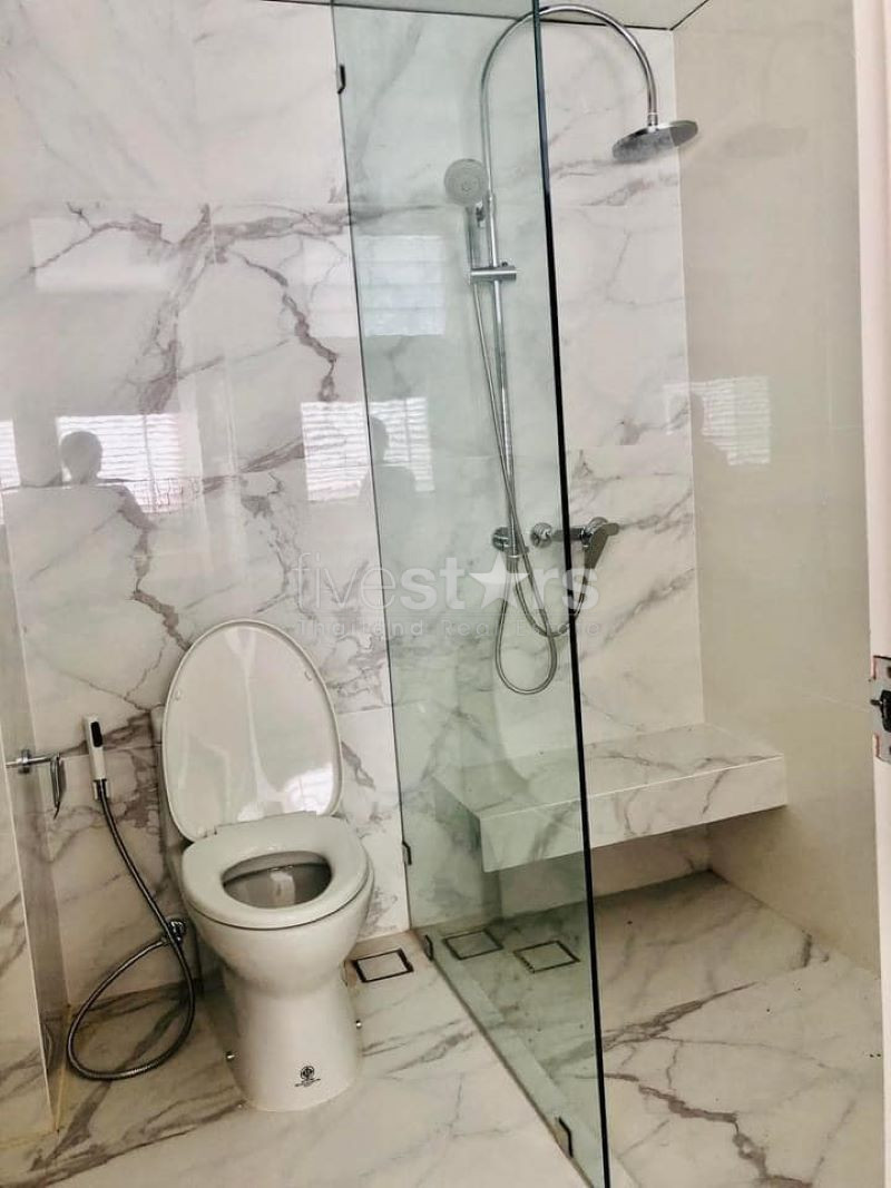 Grand condo de 3 chambres à louer à Phrom Phong., photo 12
