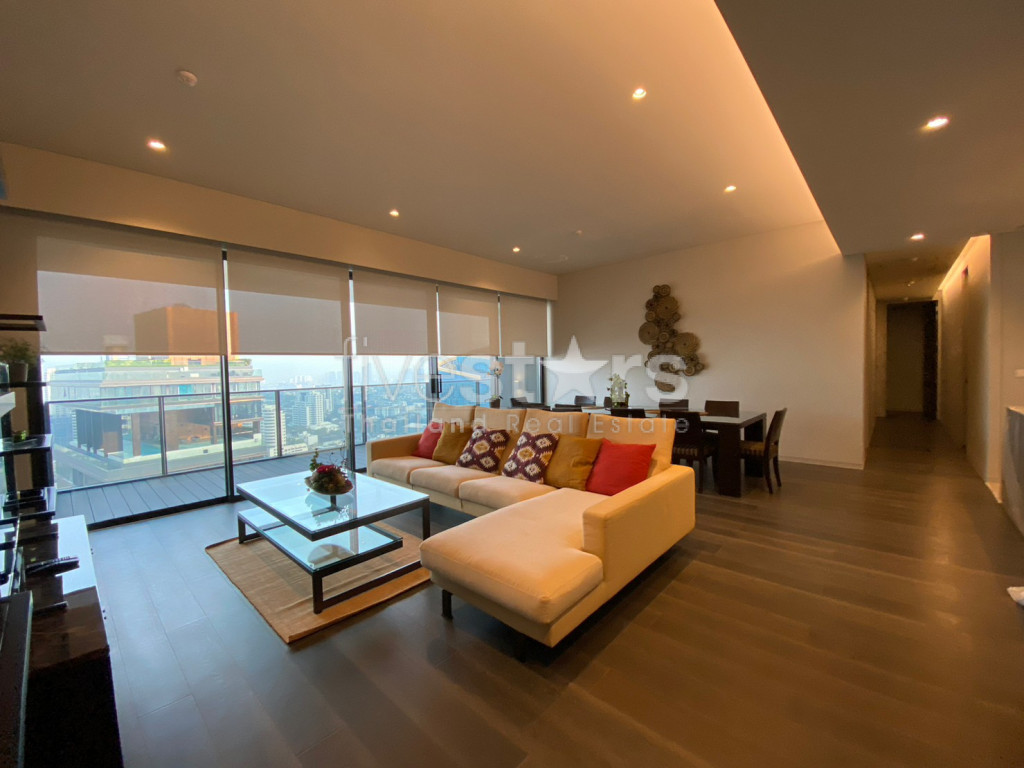 Condo 3 chambres à louer sur Thonglor