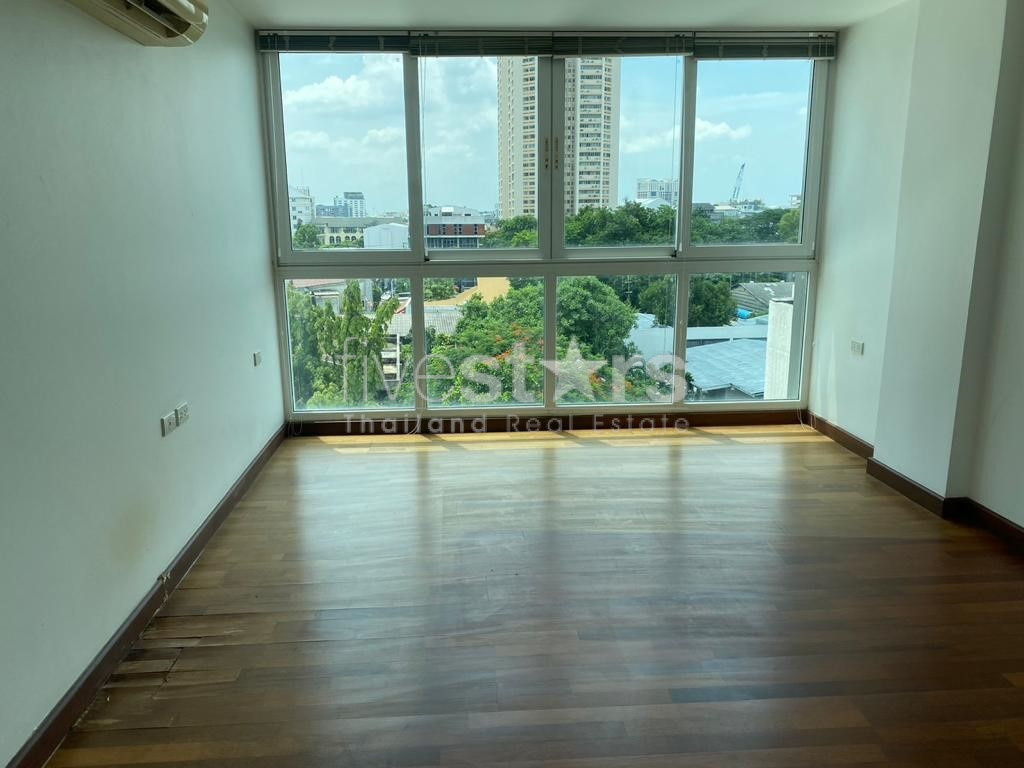 Appartement d'une chambre spacieux à vendre quartier Thonglor, photo 9