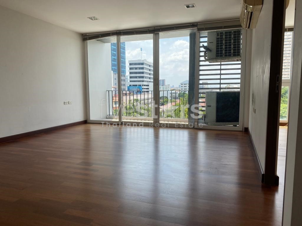 Appartement d'une chambre spacieux à vendre quartier Thonglor, photo 4