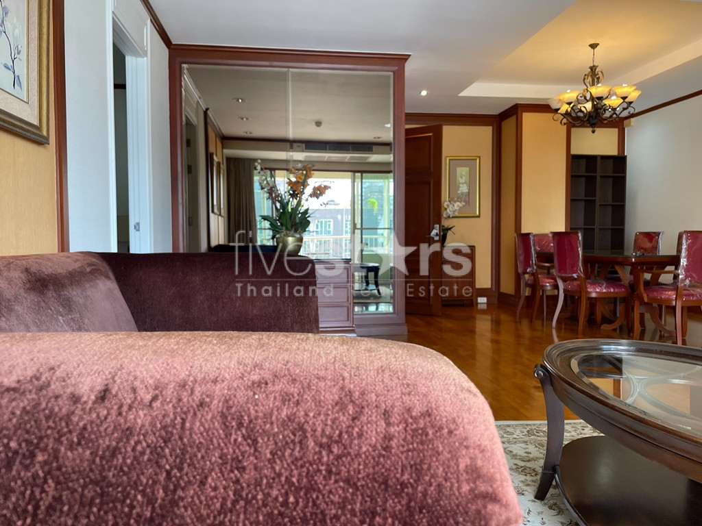 Condo de 2 chambres à louer sur Phrom Phong à Thong Lor, photo 2