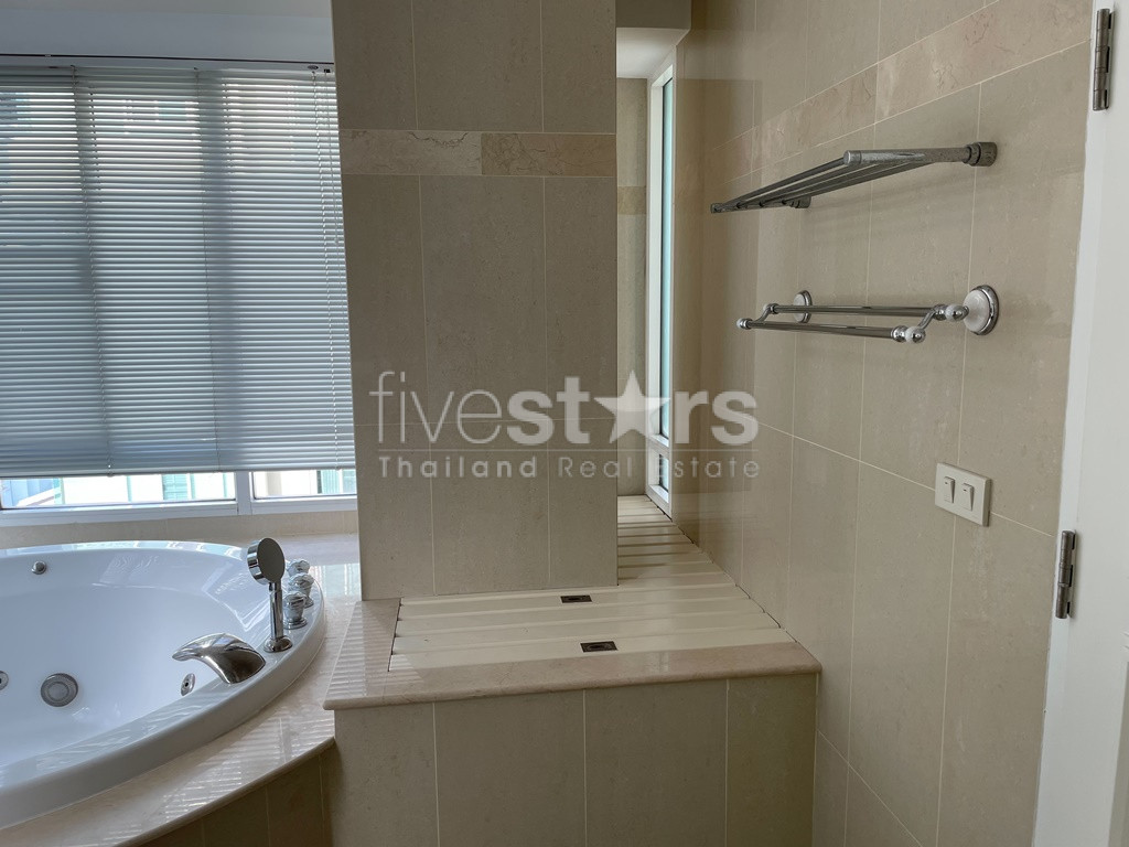 Condo de 2 chambres à louer sur Phrom Phong à Thong Lor, photo 18