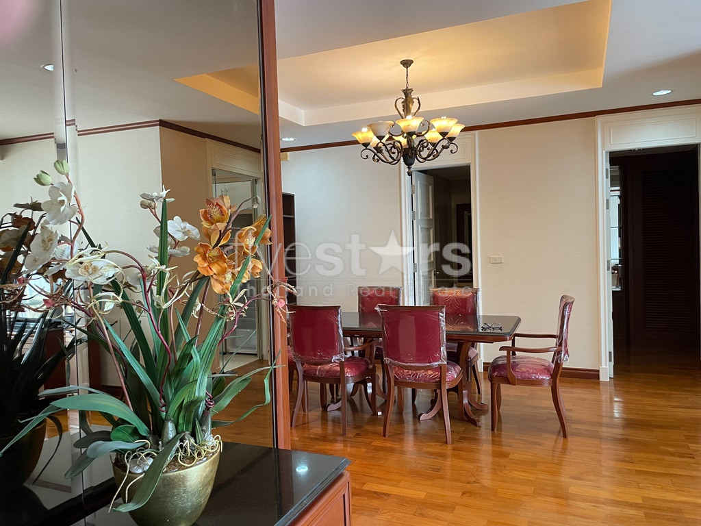 Condo de 2 chambres à louer sur Phrom Phong à Thong Lor, photo 3