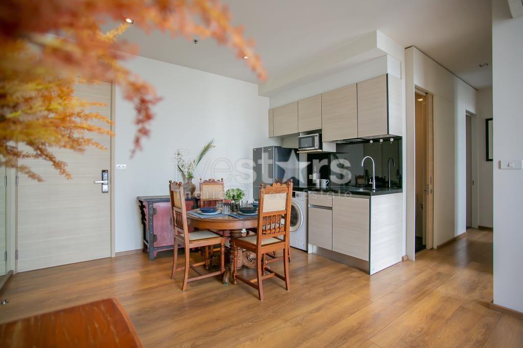 Condo de 2 chambres à vendre près de la station BTS Phrom Phong, photo 2