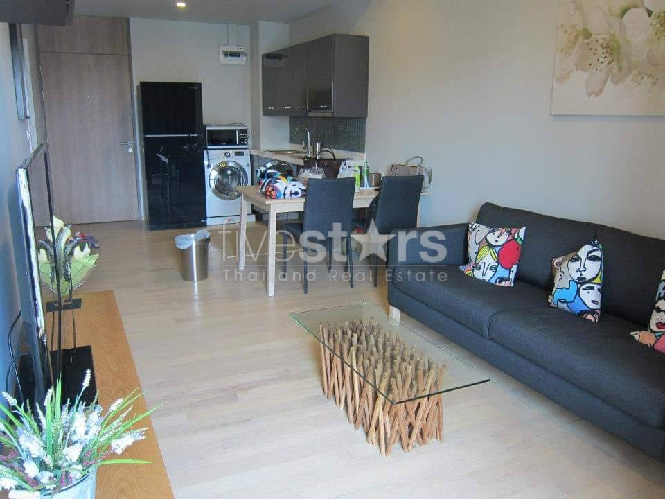 Condo 1 chambre à louer près de la station BTS Phrom Phong