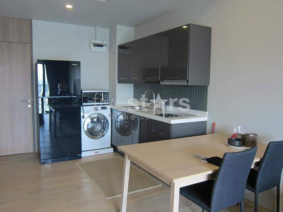 Condo 1 chambre à louer près de la station BTS Phrom Phong, photo 3