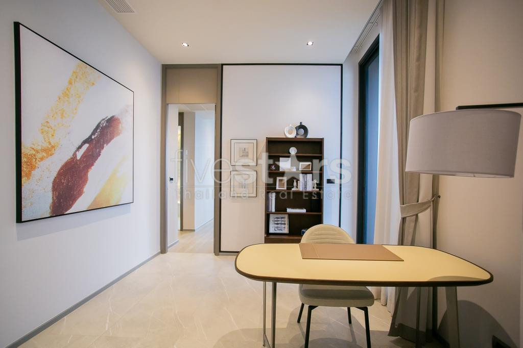 Condo de luxe de 3 chambres à louer près de la station Thonglor BTS, photo 8