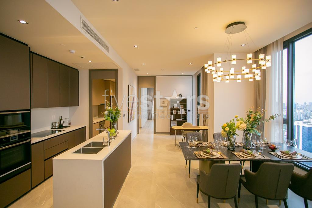 Condo de luxe de 3 chambres à louer près de la station Thonglor BTS, photo 4