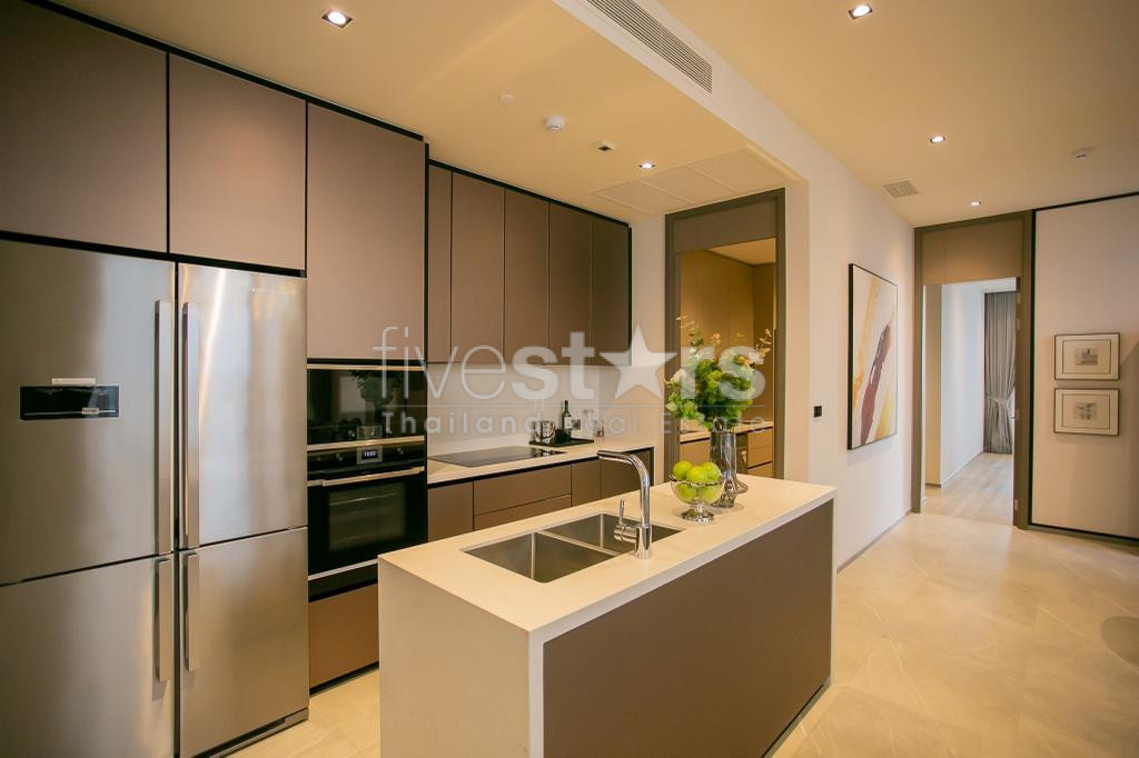 Condo de luxe de 3 chambres à louer près de la station Thonglor BTS, photo 7