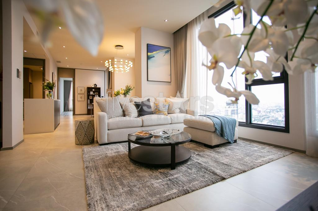 Condo de luxe de 3 chambres à louer près de la station Thonglor BTS, photo 2