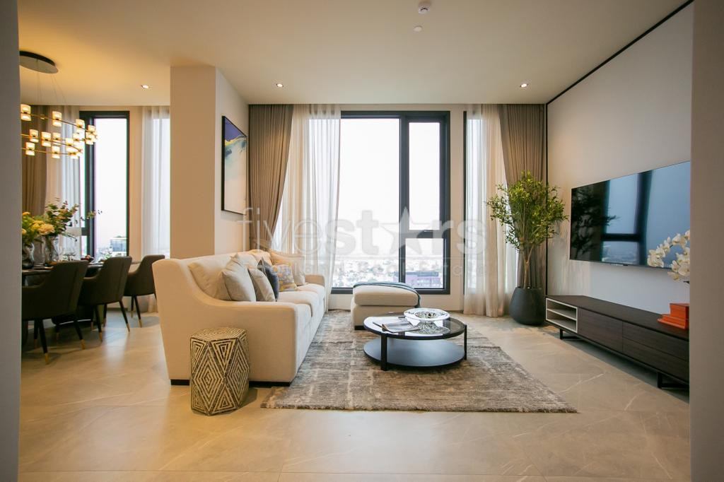 Condo de luxe de 3 chambres à louer près de la station Thonglor BTS, photo 5